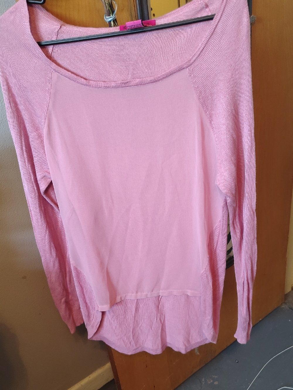 Women's Light Pink Long-Sleeve Tunic with Scoop Neck